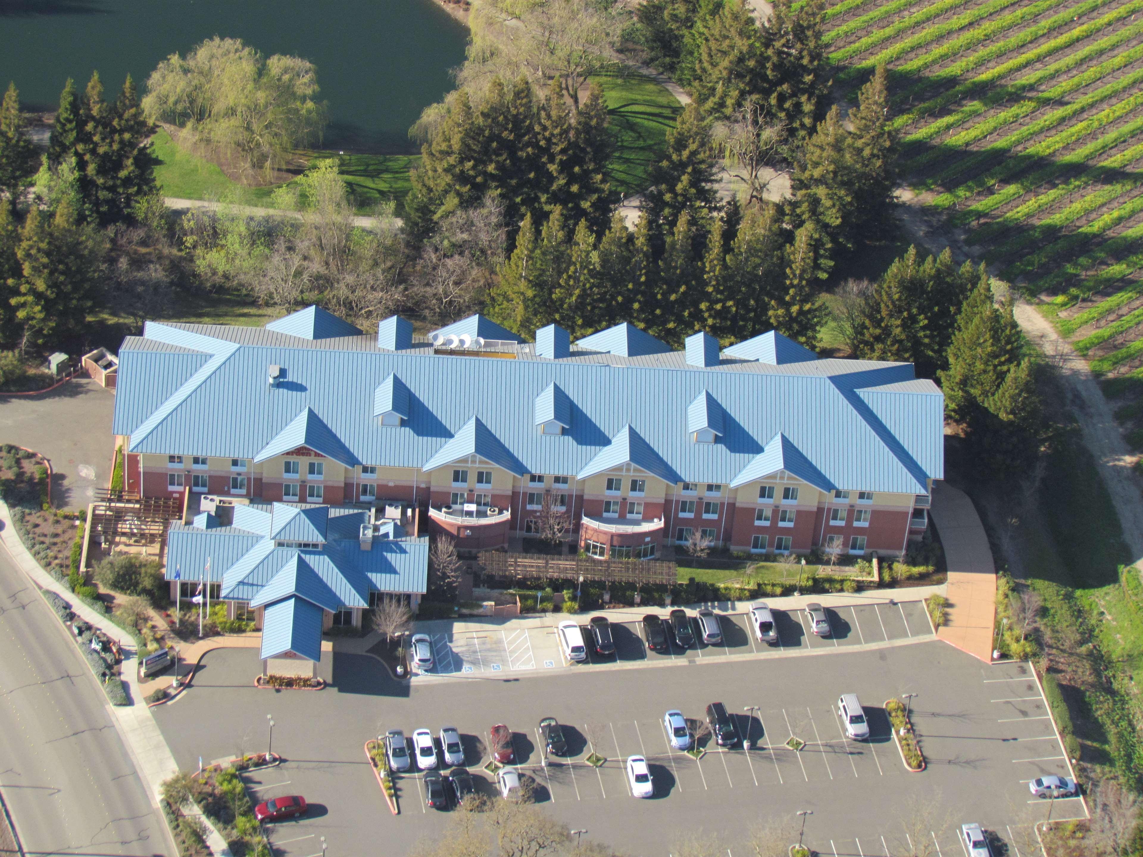 Hilton Garden Inn Sonoma County Airport Santa Rosa Bagian luar foto
