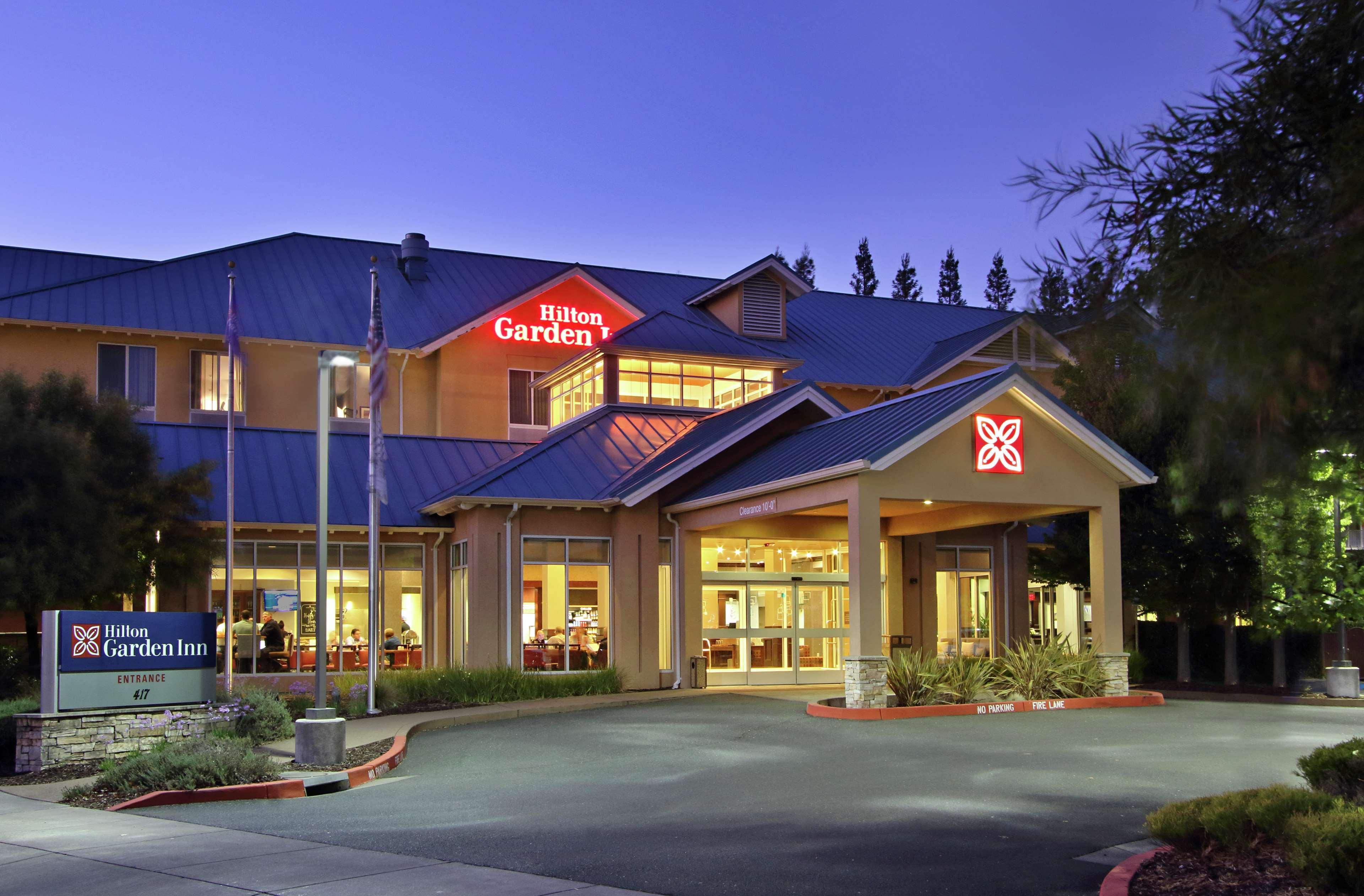Hilton Garden Inn Sonoma County Airport Santa Rosa Bagian luar foto