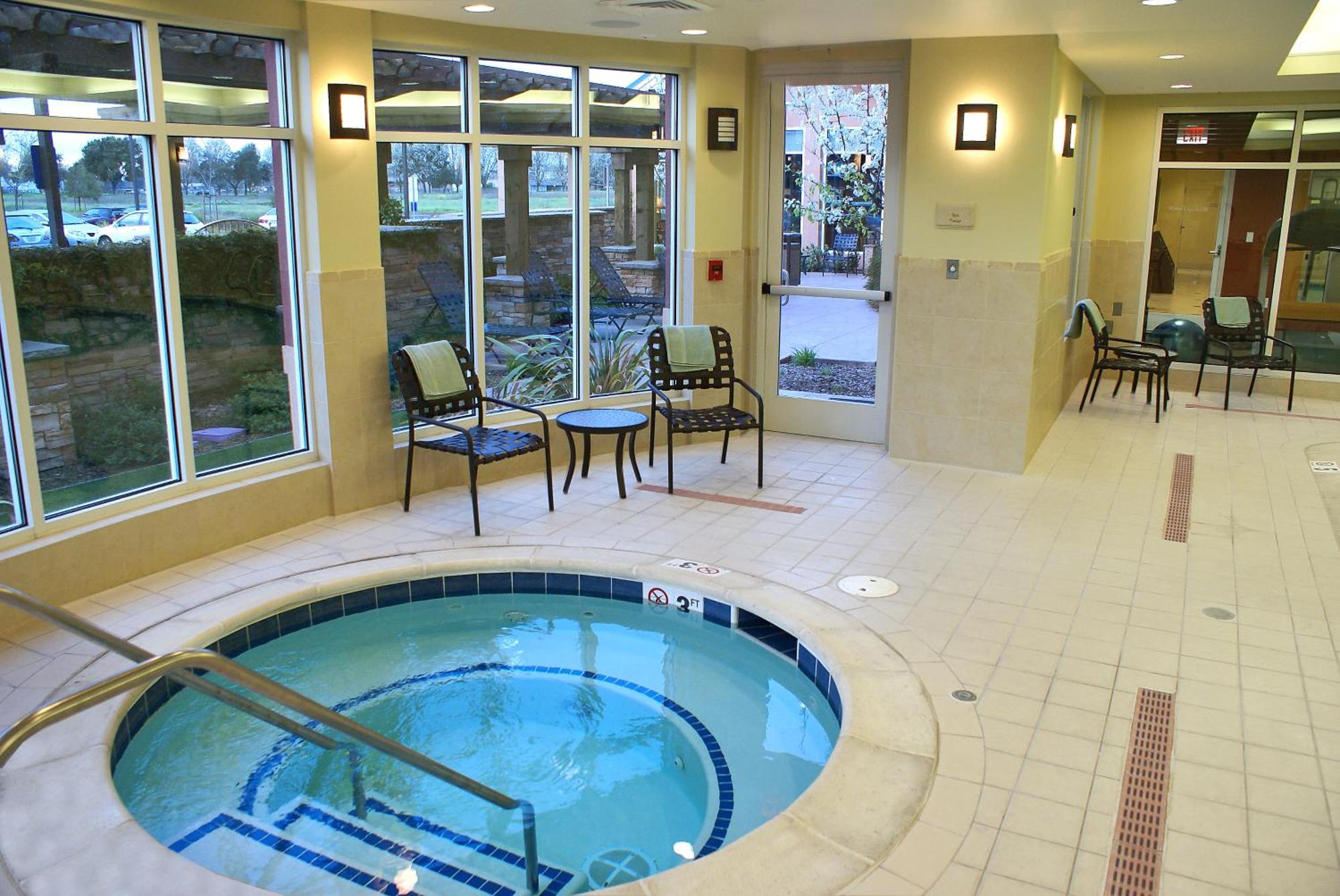Hilton Garden Inn Sonoma County Airport Santa Rosa Bagian luar foto
