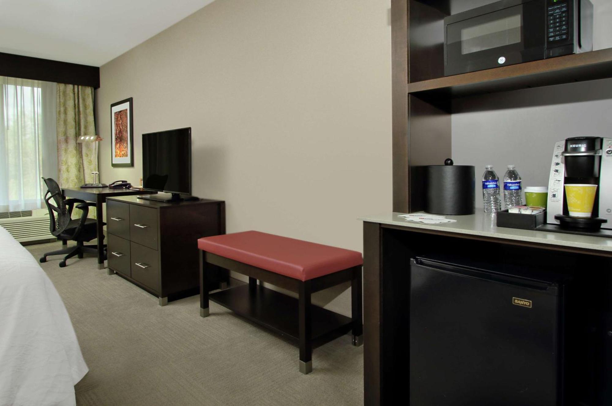 Hilton Garden Inn Sonoma County Airport Santa Rosa Bagian luar foto