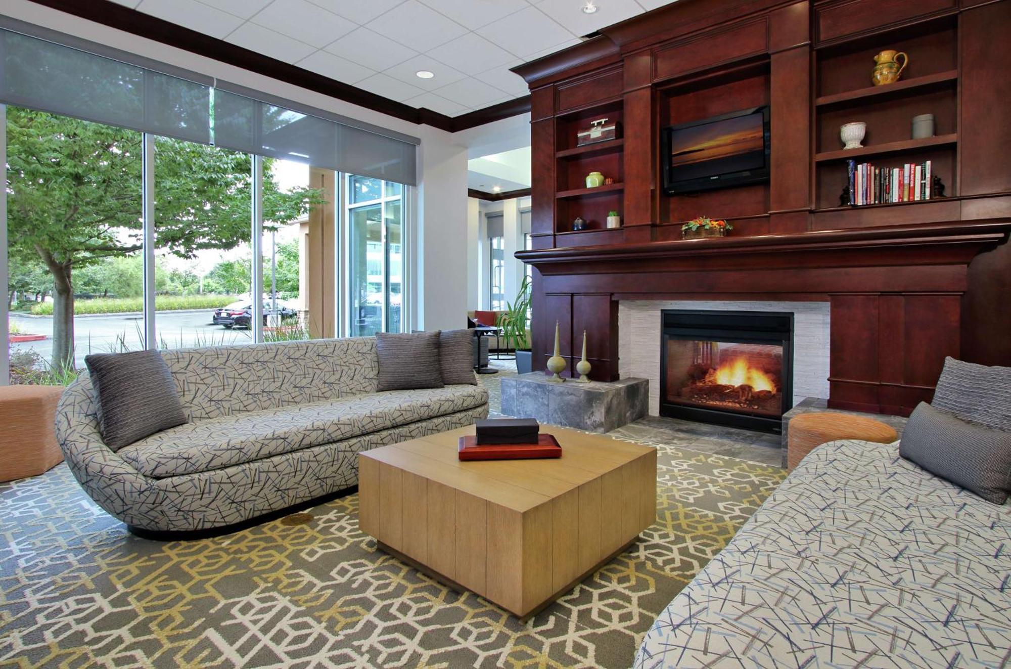 Hilton Garden Inn Sonoma County Airport Santa Rosa Bagian luar foto